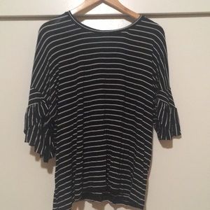 Lane Bryant black and white stripe top size 14/16